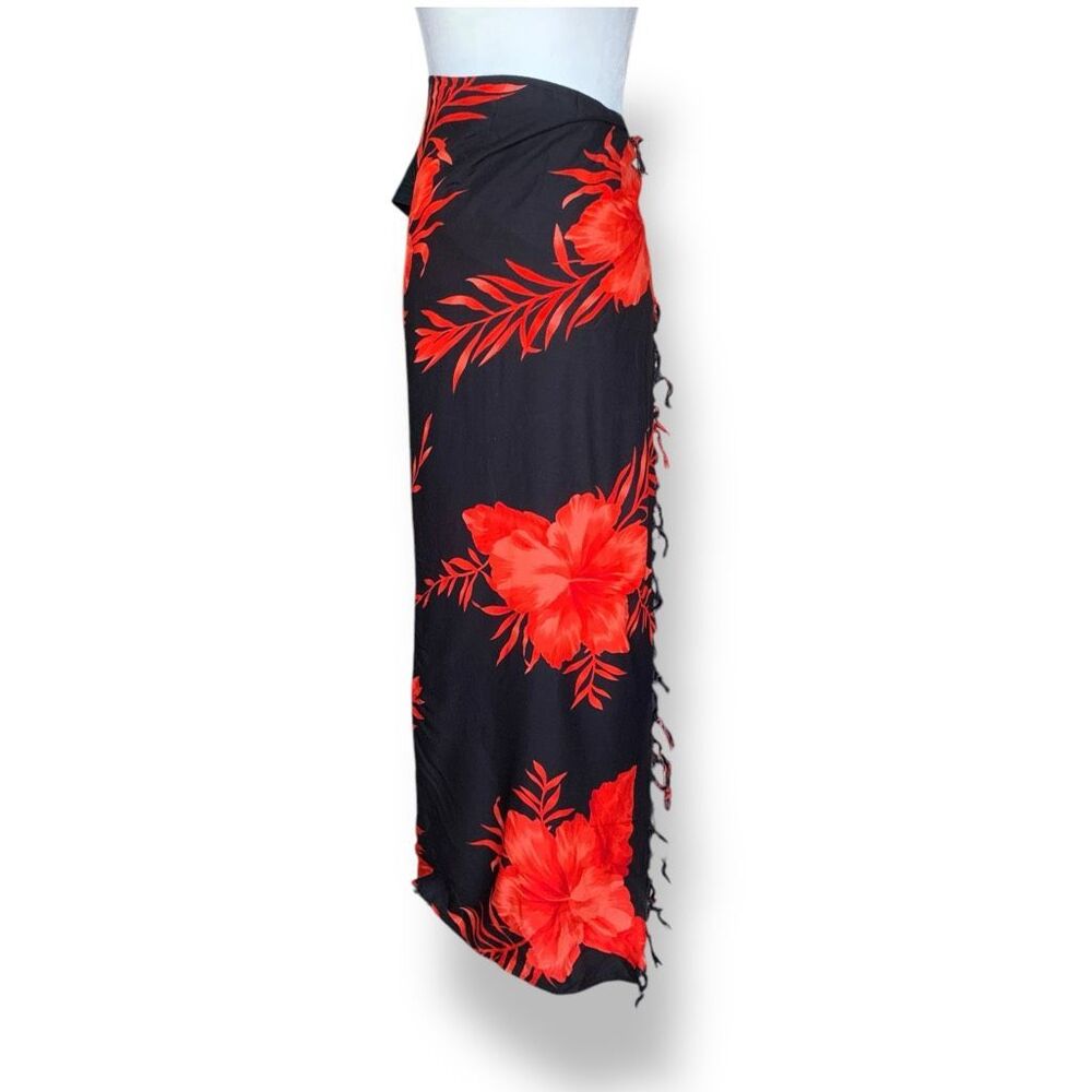 Vintage‎ Hibiscus Collection Black Red Hawaiian Floral Fringe Convertible Sarong